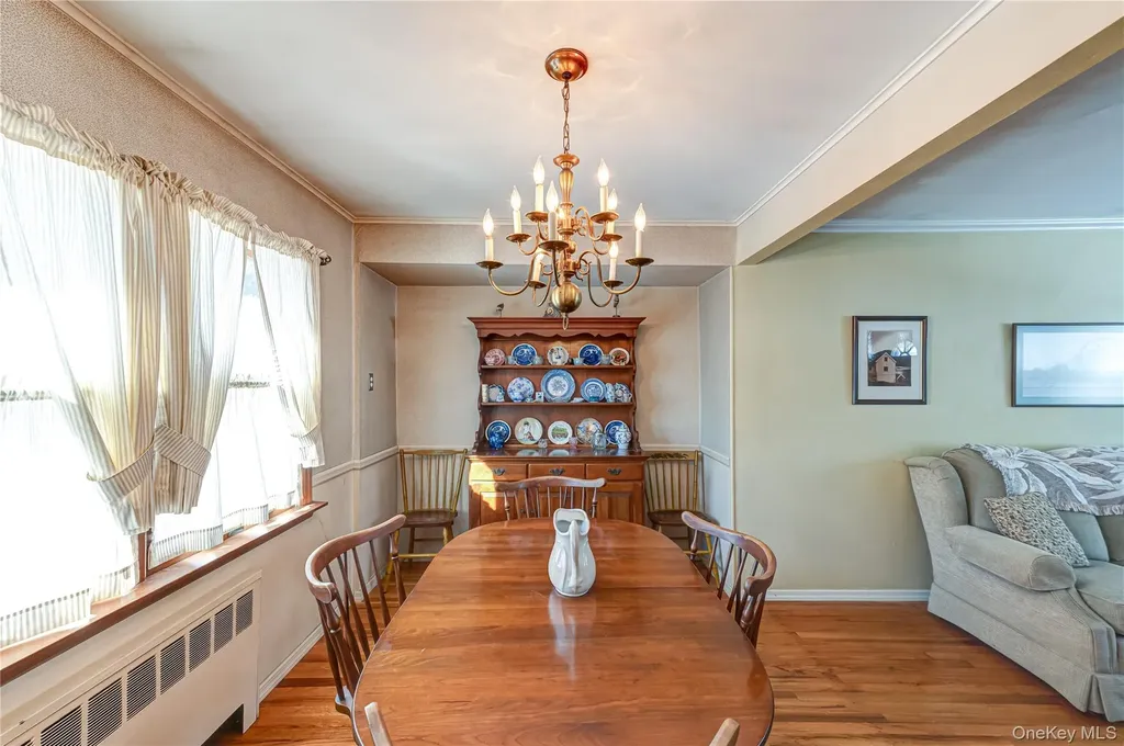 36 Sinclair Drive Greenlawn NY 11740
