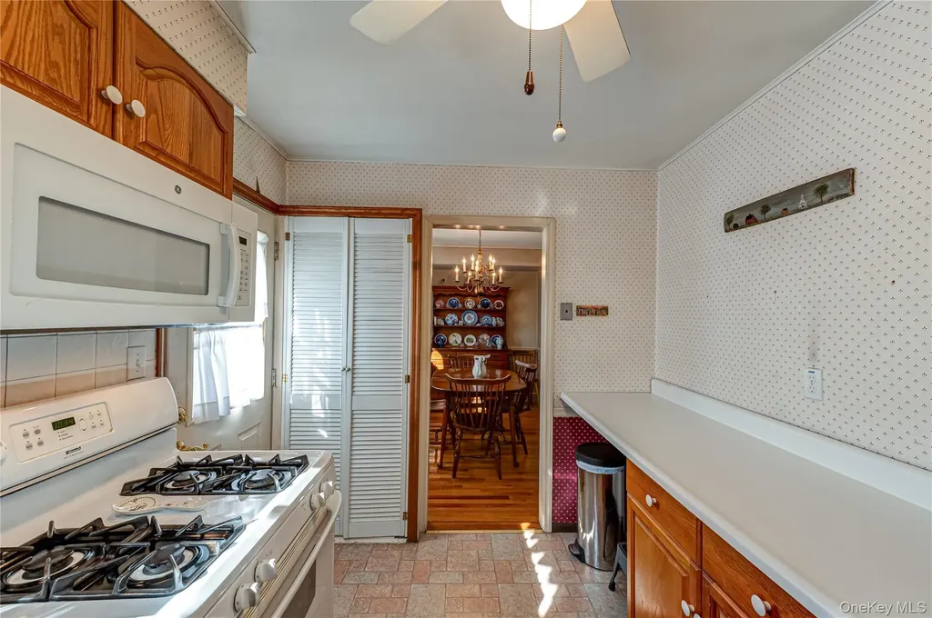 36 Sinclair Drive Greenlawn NY 11740