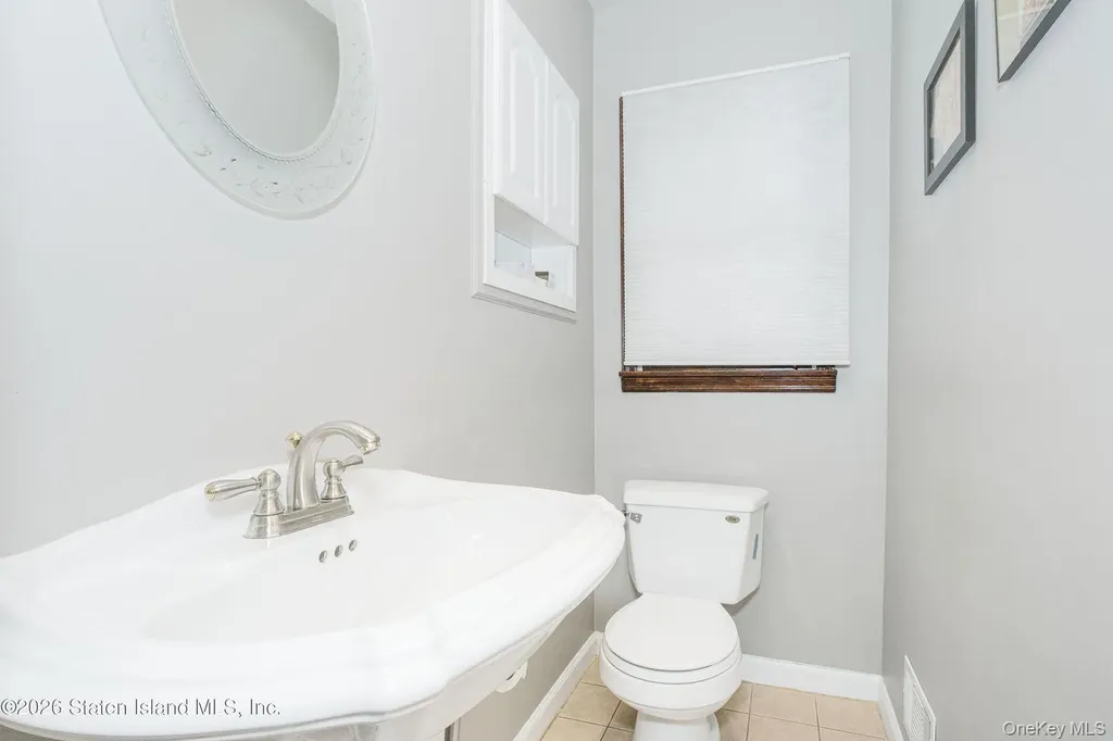 194 Justin Staten Island NY 10306