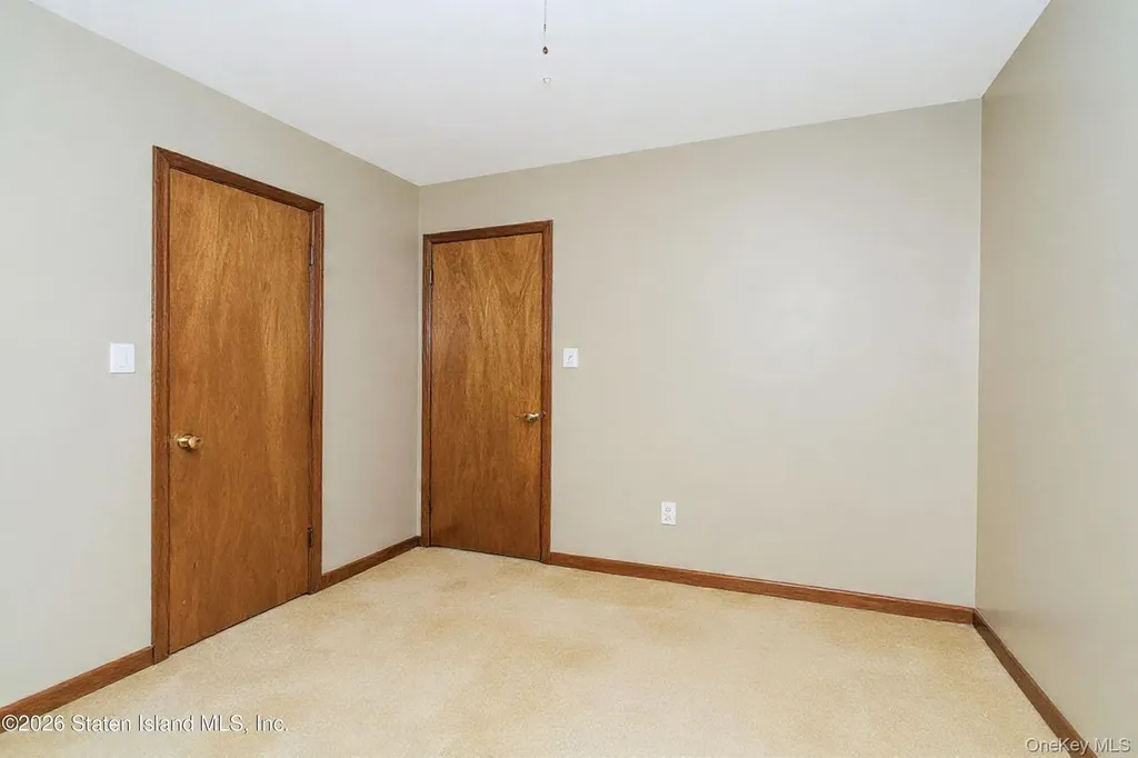 194 Justin Staten Island NY 10306