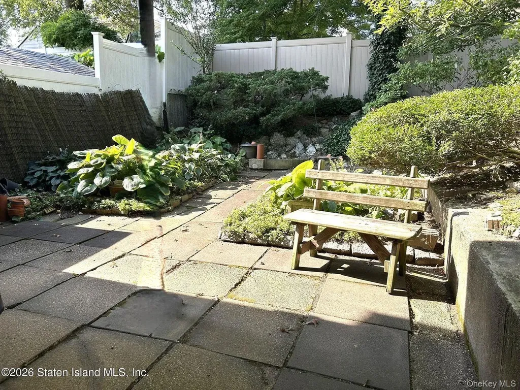 194 Justin Staten Island NY 10306