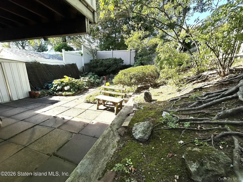 194 Justin Staten Island NY 10306