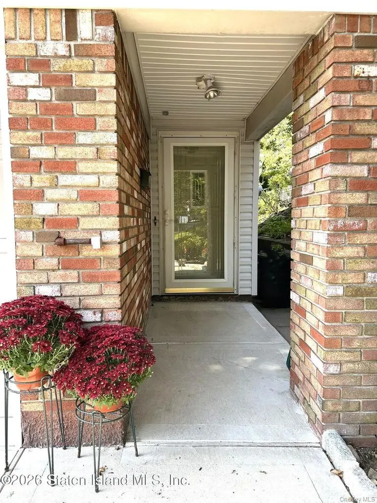 194 Justin Staten Island NY 10306