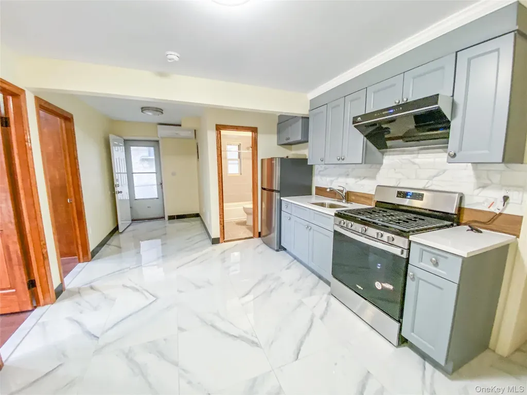 1318 Mace Avenue Bronx NY 10469