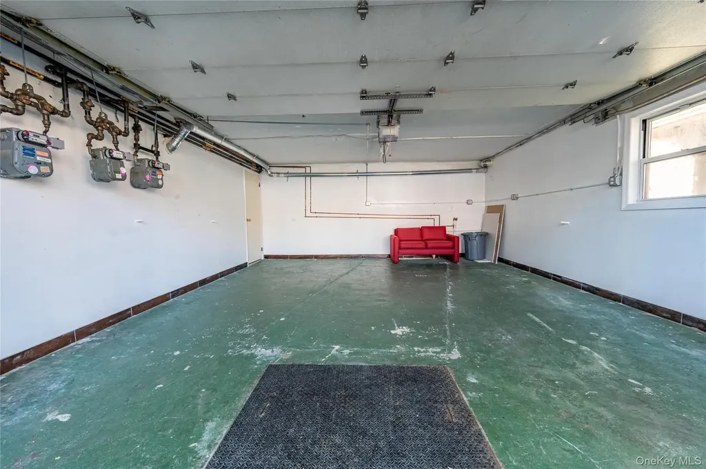 1318 Mace Avenue Bronx NY 10469