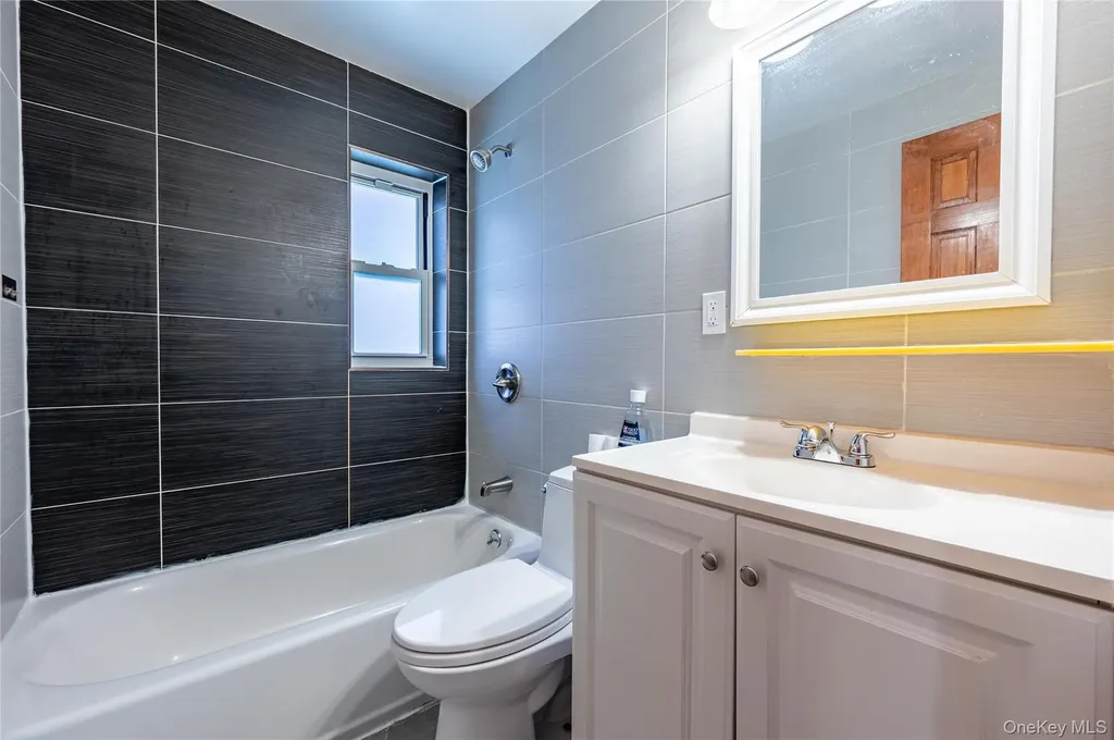 1318 Mace Avenue Bronx NY 10469
