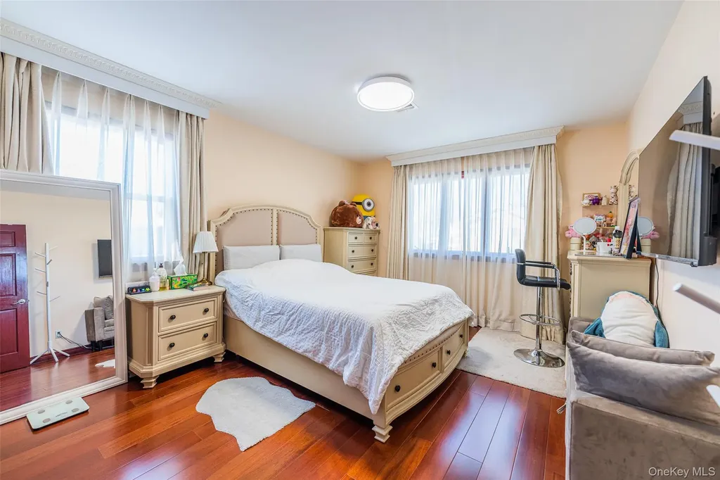 17528 Underhill Avenue Fresh Meadows NY 11365