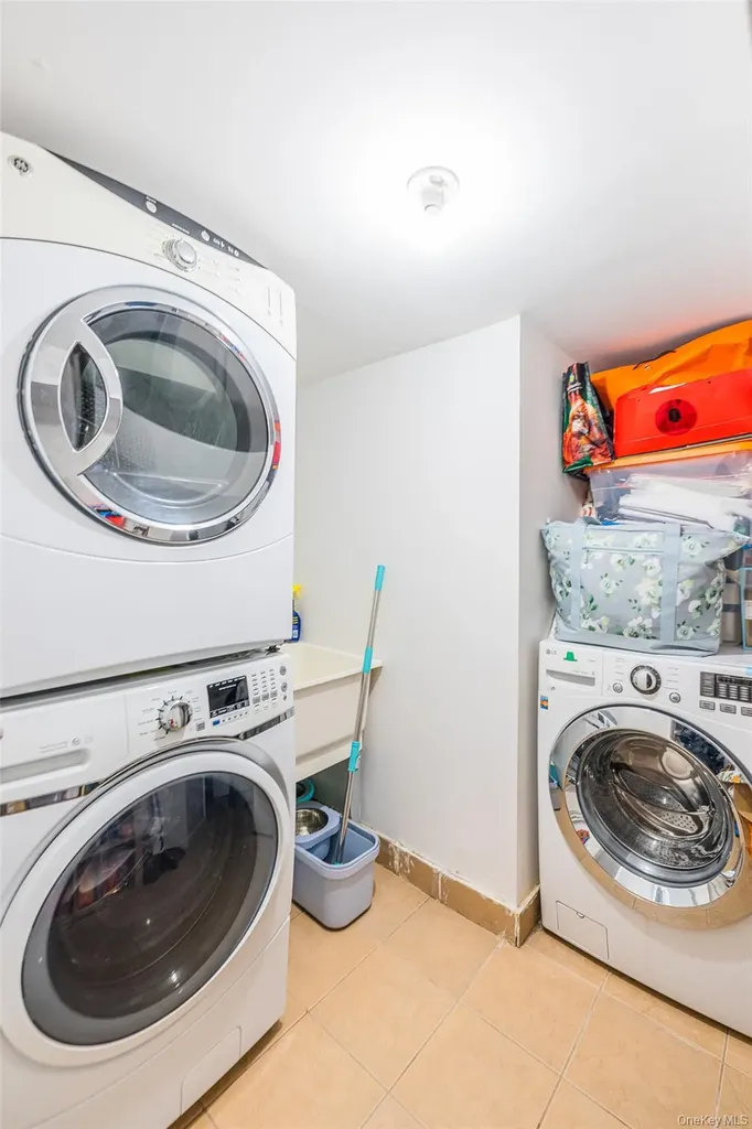 17528 Underhill Avenue Fresh Meadows NY 11365
