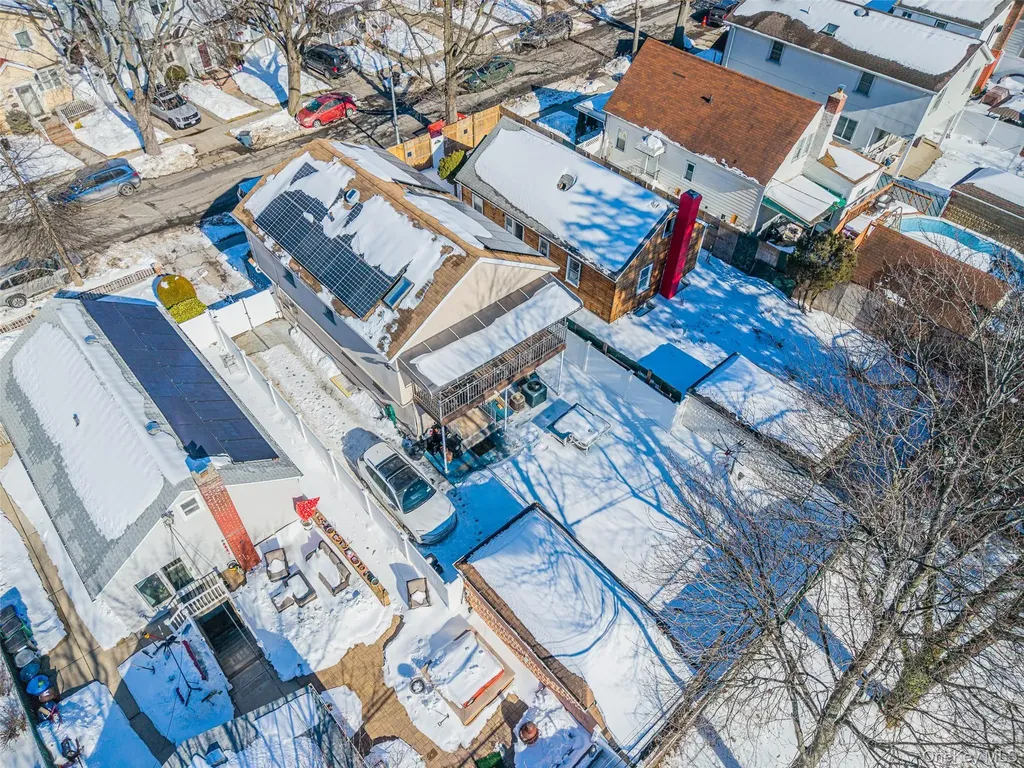 17528 Underhill Avenue Fresh Meadows NY 11365