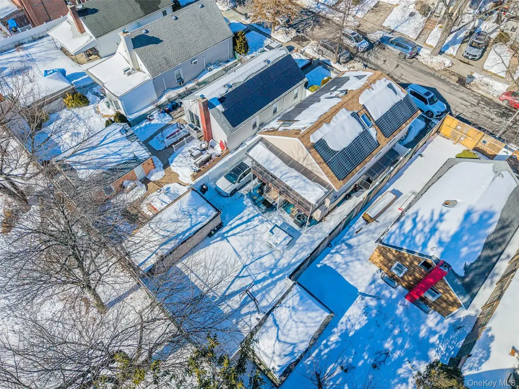 17528 Underhill Avenue Fresh Meadows NY 11365