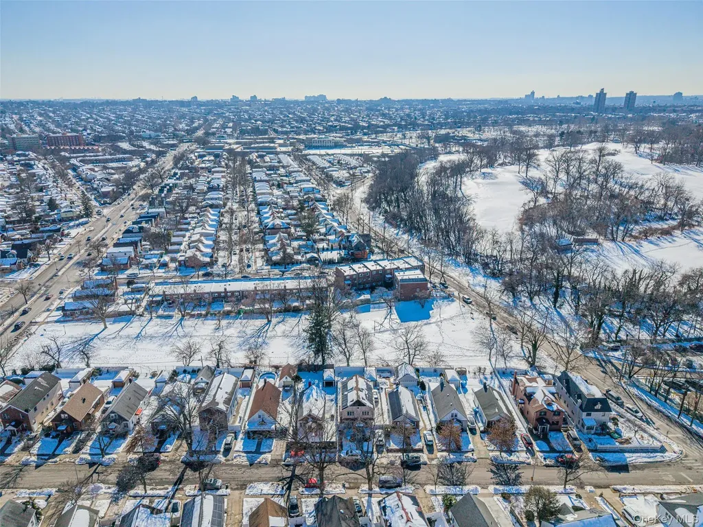 17528 Underhill Avenue Fresh Meadows NY 11365