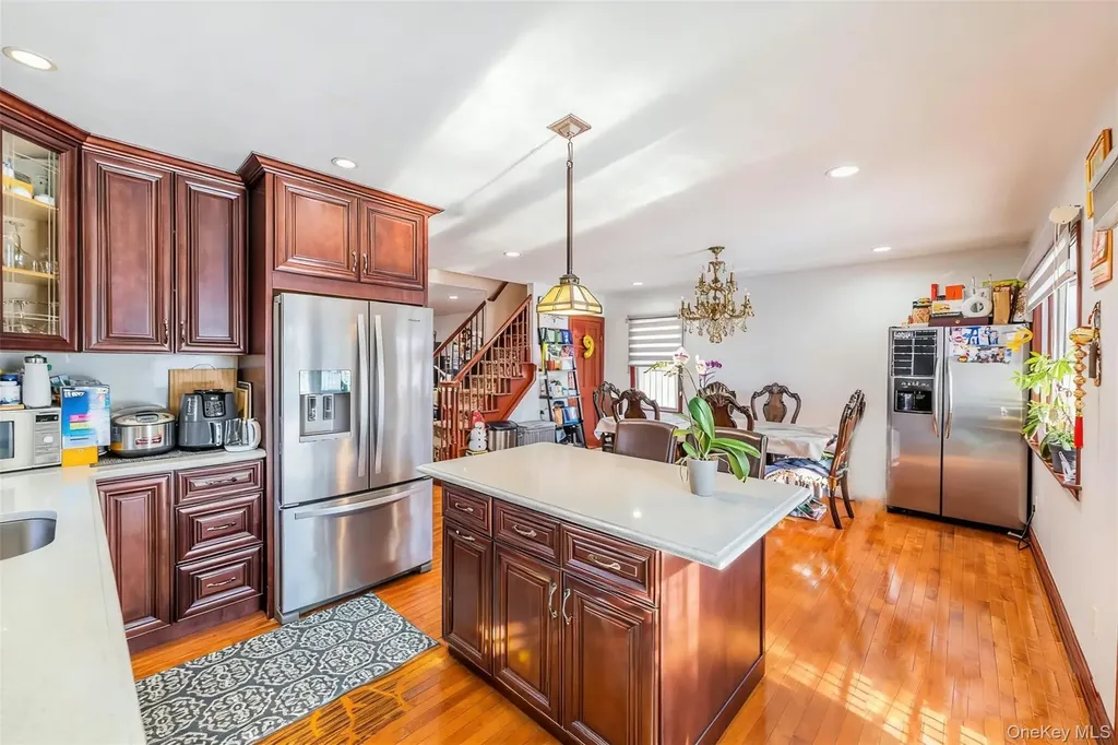 17528 Underhill Avenue Fresh Meadows NY 11365
