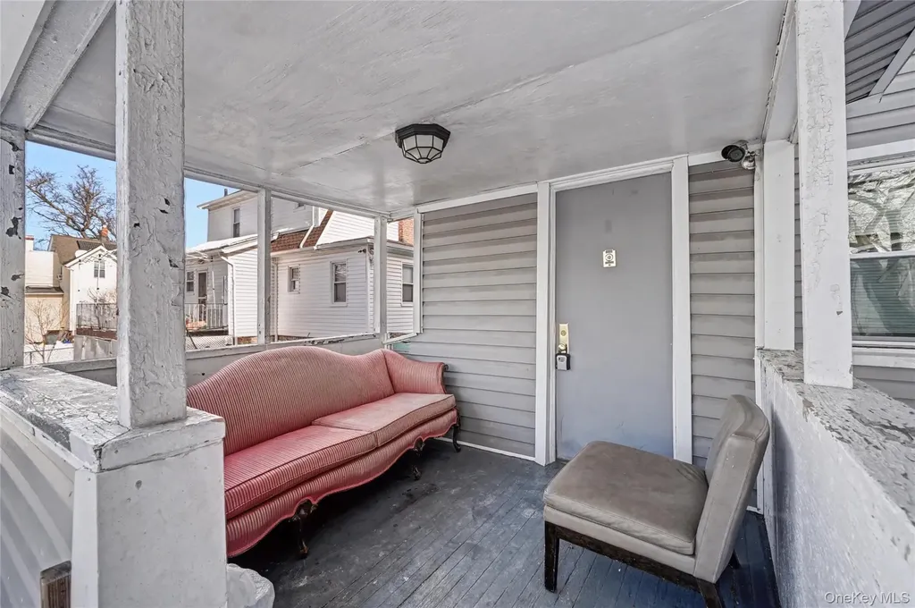 548 S 8th Avenue Mount Vernon NY 10550