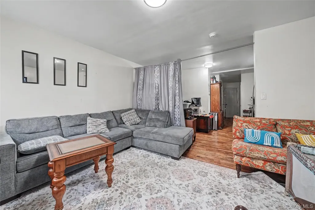 548 S 8th Avenue Mount Vernon NY 10550