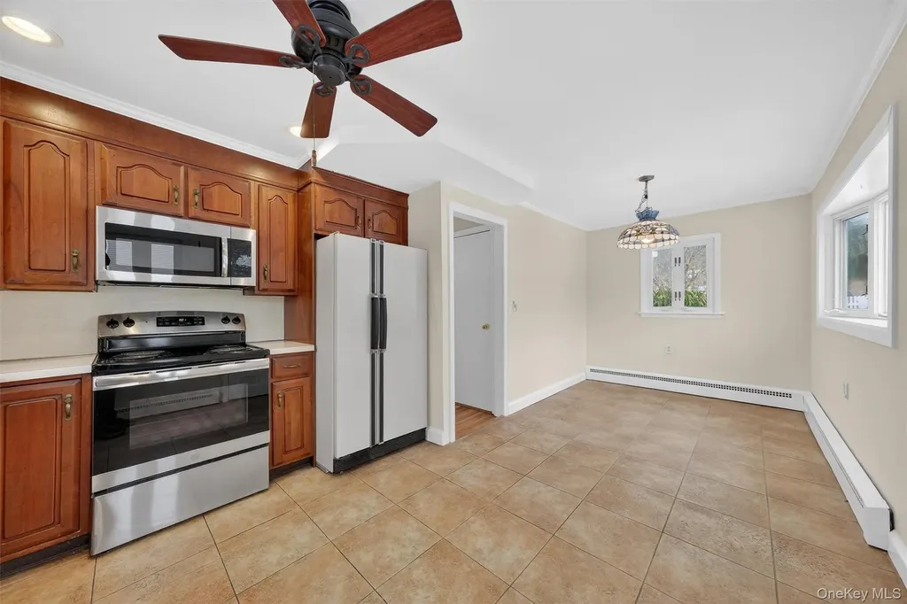 31 Oneonta Road Carmel NY 10512