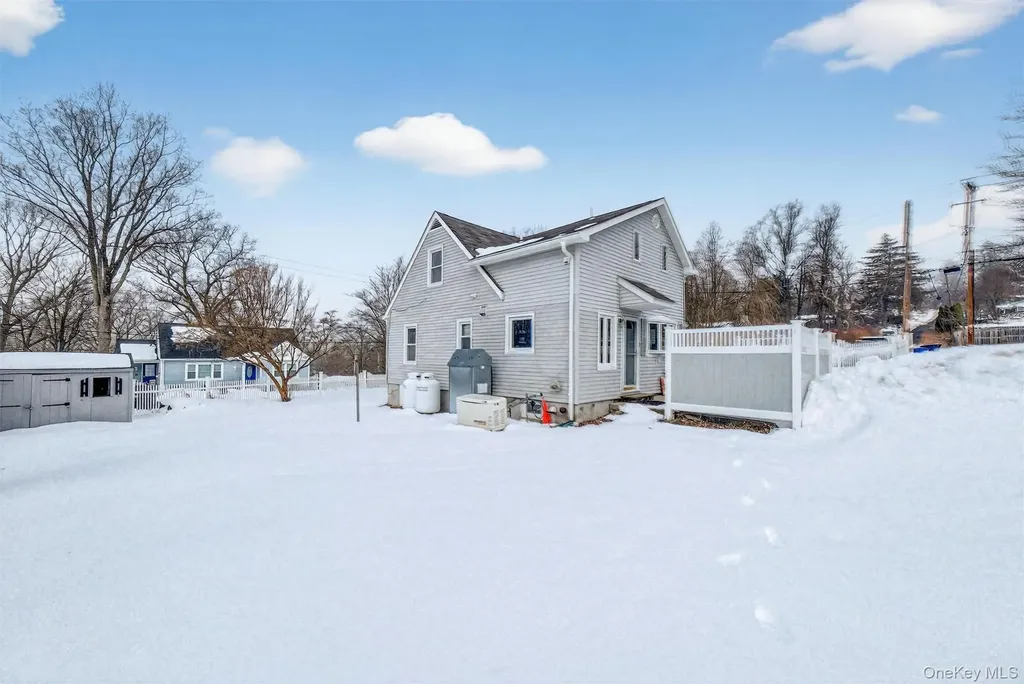 31 Oneonta Road Carmel NY 10512