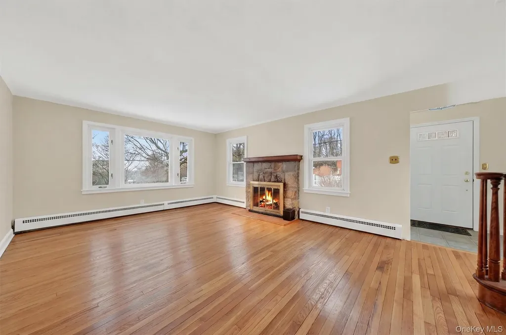 31 Oneonta Road Carmel NY 10512