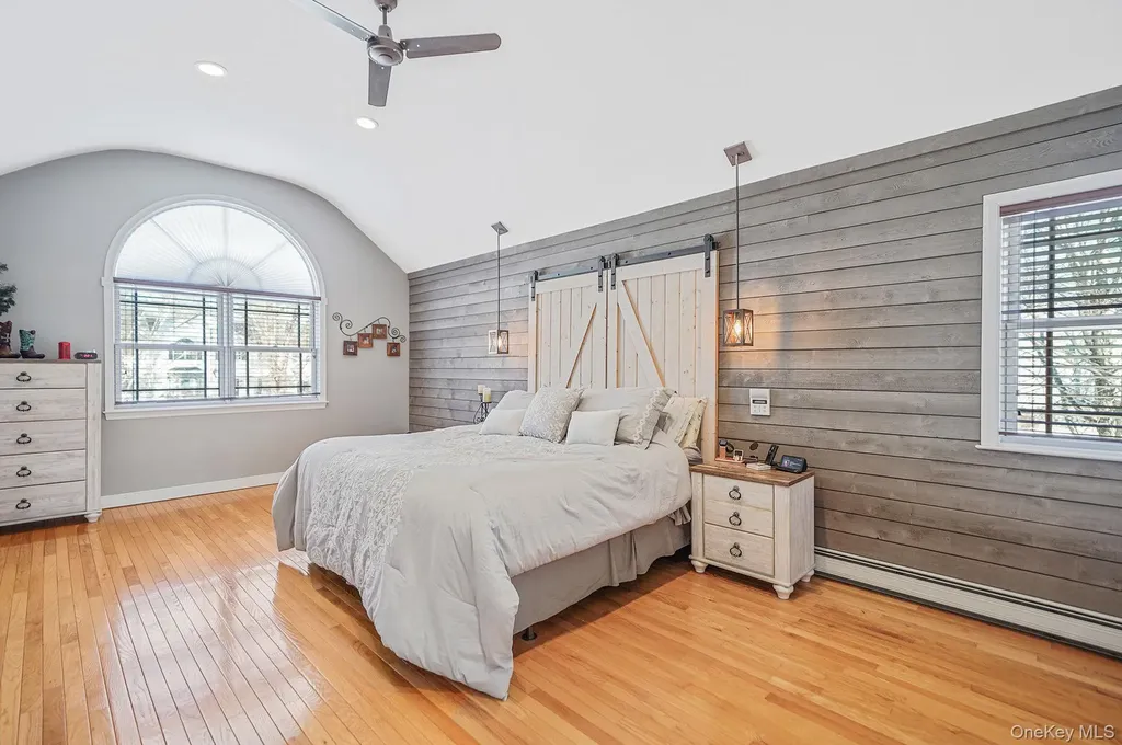 24 Embassy Road Selden NY 11784