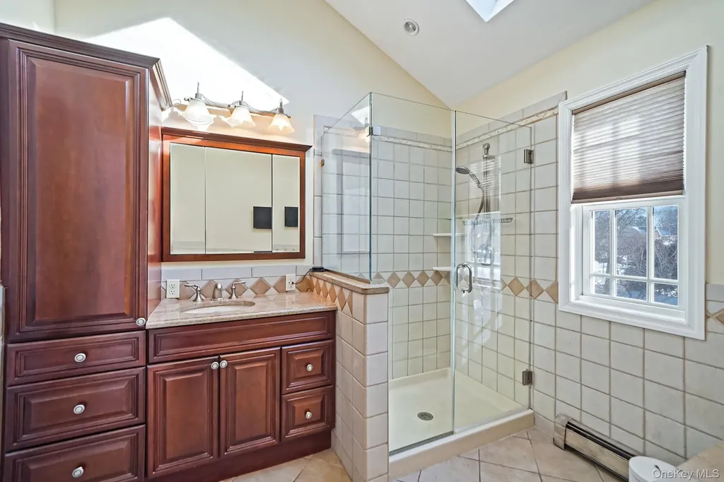 24 Embassy Road Selden NY 11784