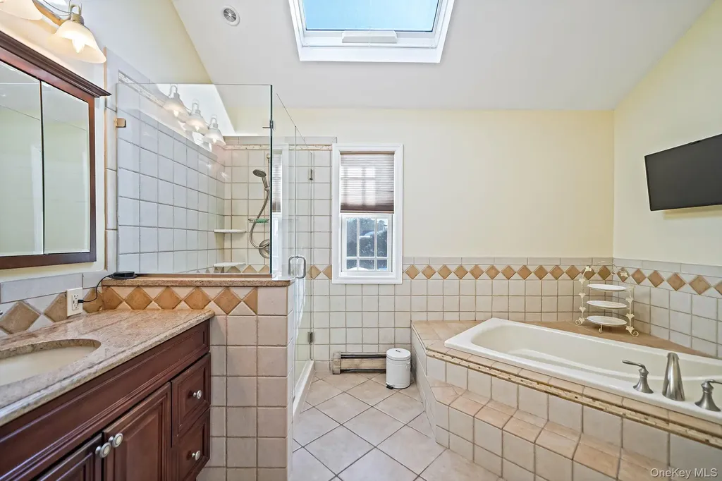 24 Embassy Road Selden NY 11784
