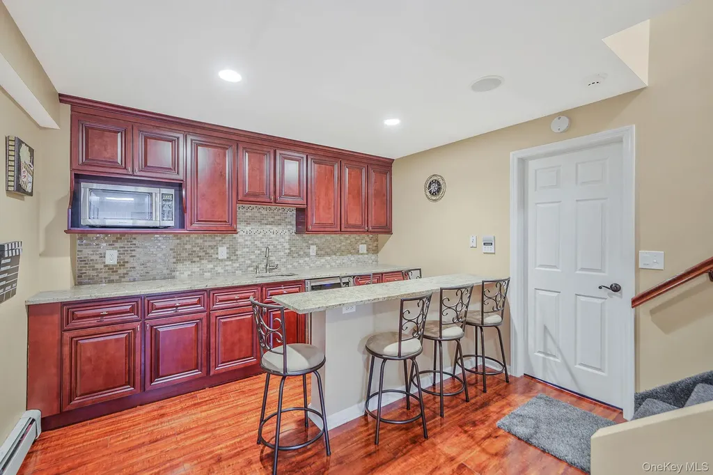 24 Embassy Road Selden NY 11784