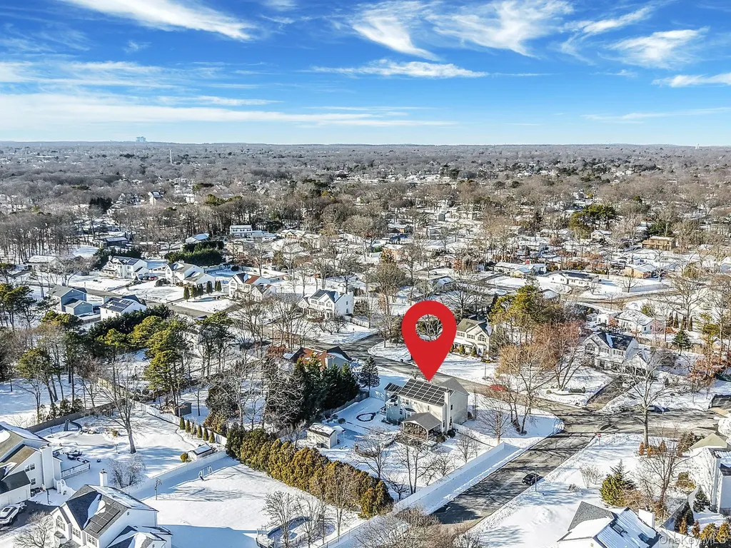 24 Embassy Road Selden NY 11784
