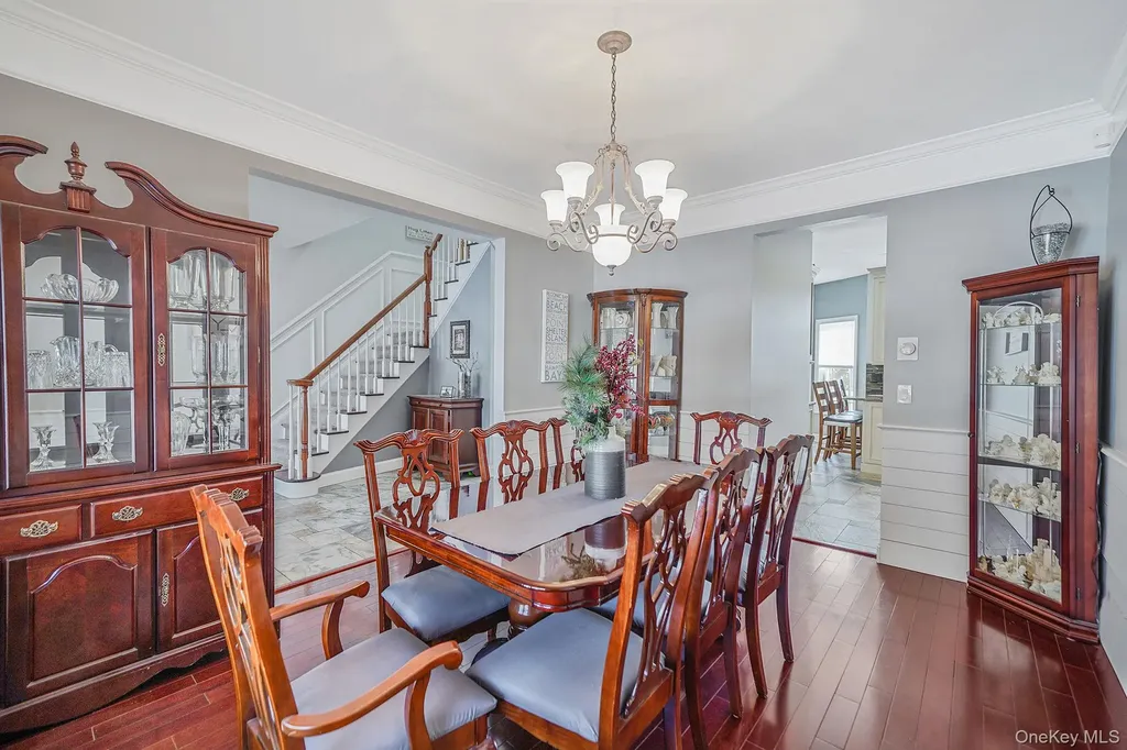24 Embassy Road Selden NY 11784