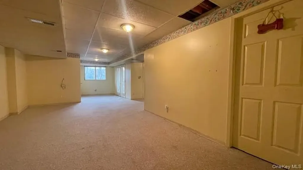 28 Willow Ridge Drive Smithtown NY 11787