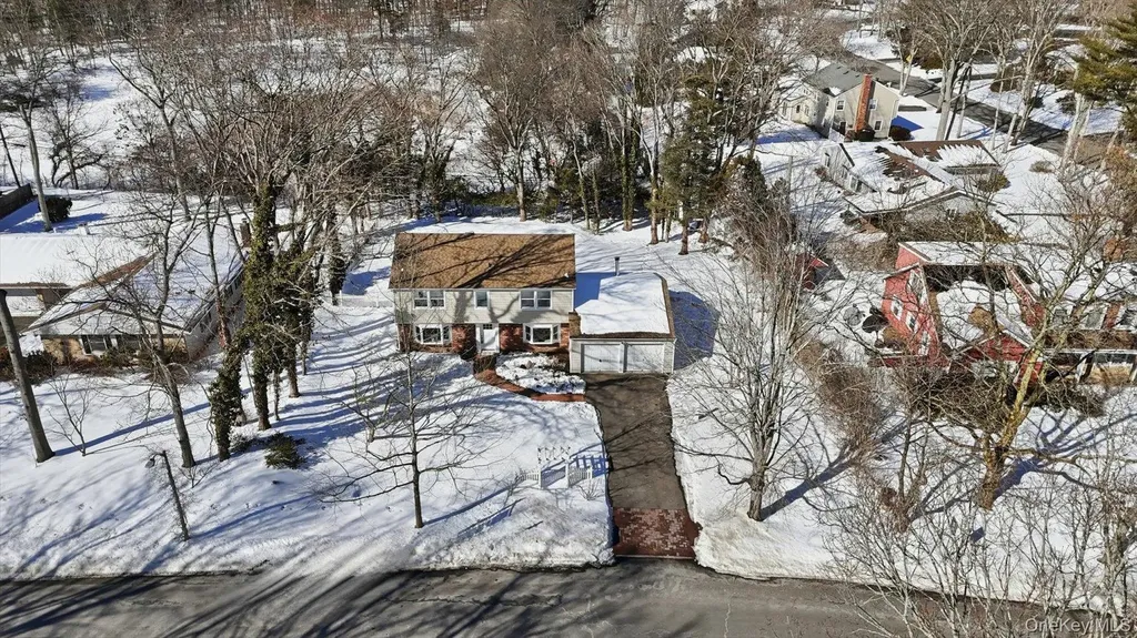 46 Sycamore Circle Stony Brook NY 11790