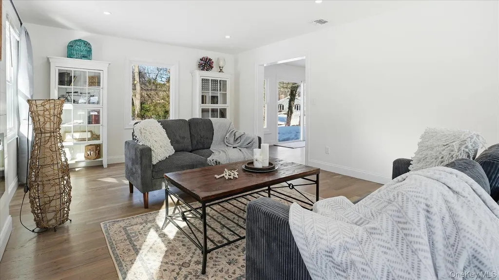 46 Sycamore Circle Stony Brook NY 11790
