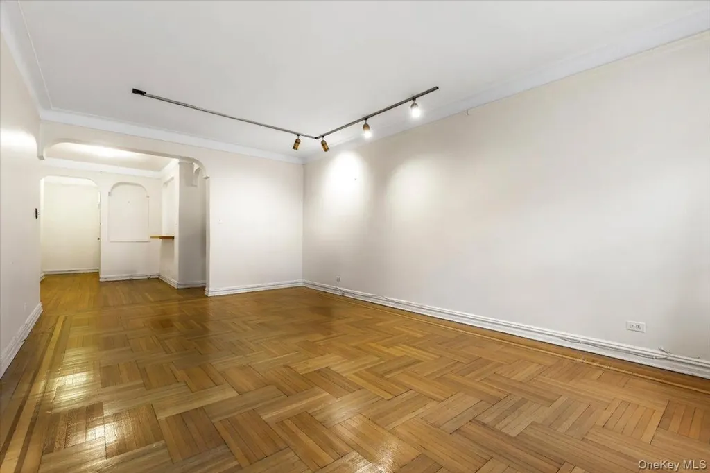 111-39 76th Road Forest Hills NY 11375