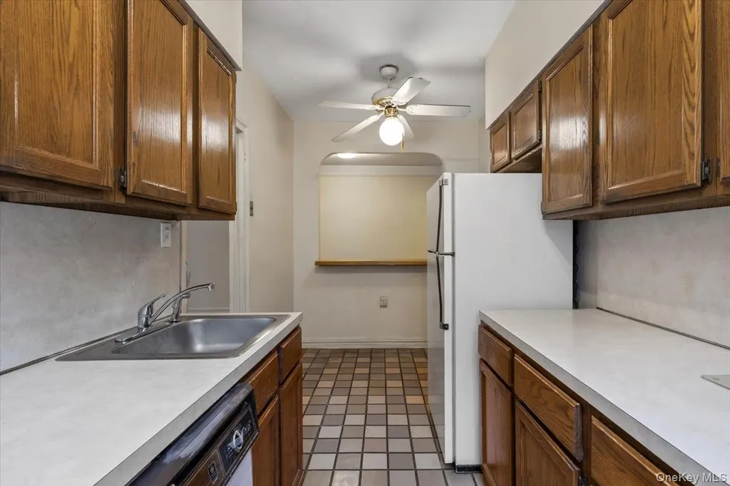 111-39 76th Road Forest Hills NY 11375