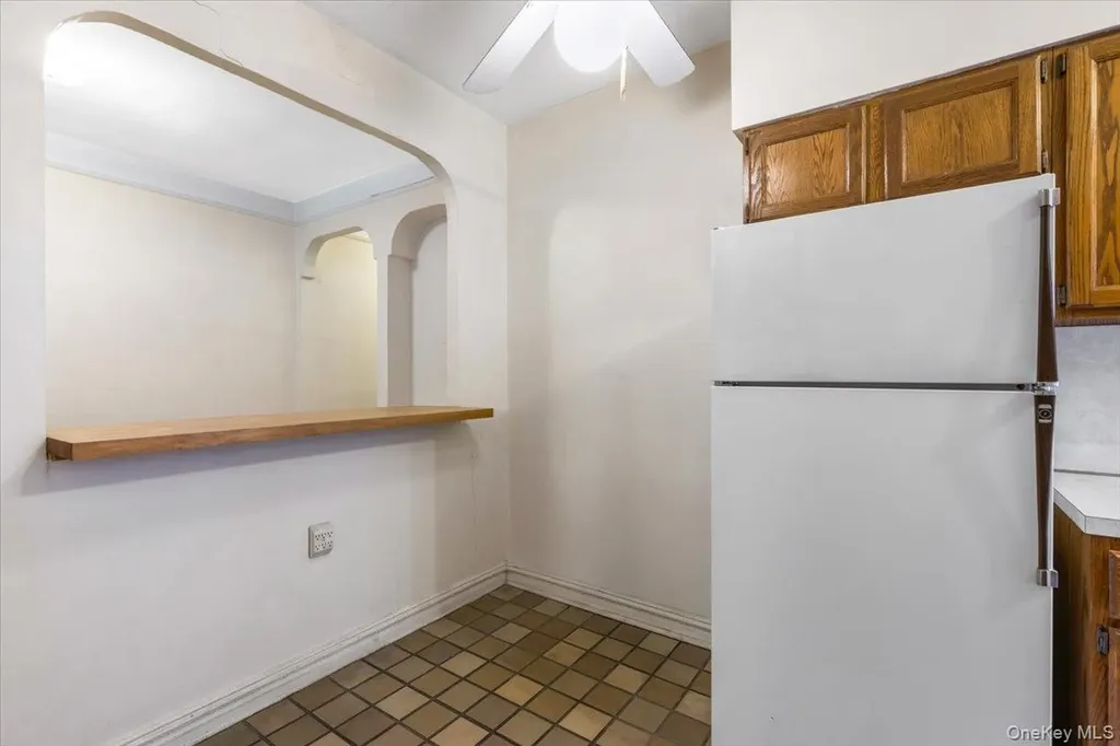 111-39 76th Road Forest Hills NY 11375