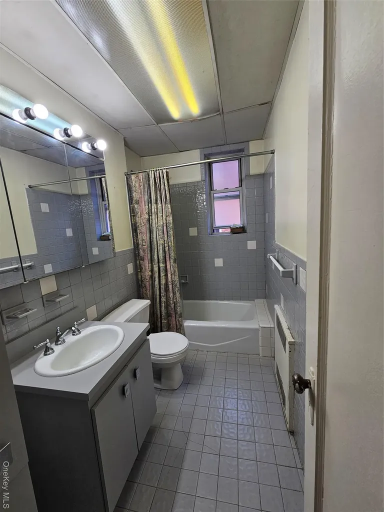 111-39 76th Road Forest Hills NY 11375