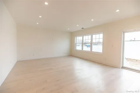 2910 Yale Place Baldwin NY 11510