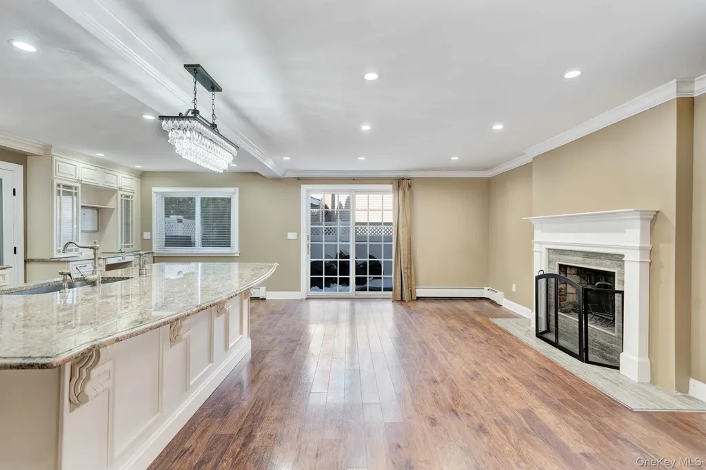 20 Sagamore Way S Jericho NY 11753
