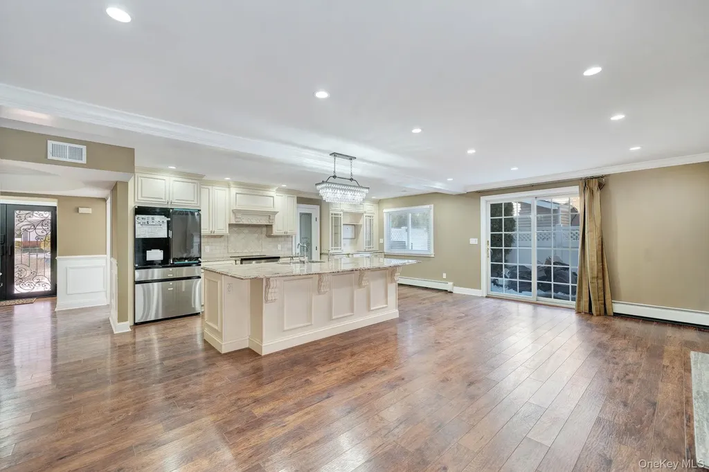 20 Sagamore Way S Jericho NY 11753
