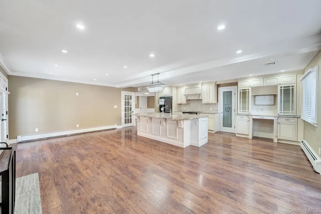 20 Sagamore Way S Jericho NY 11753