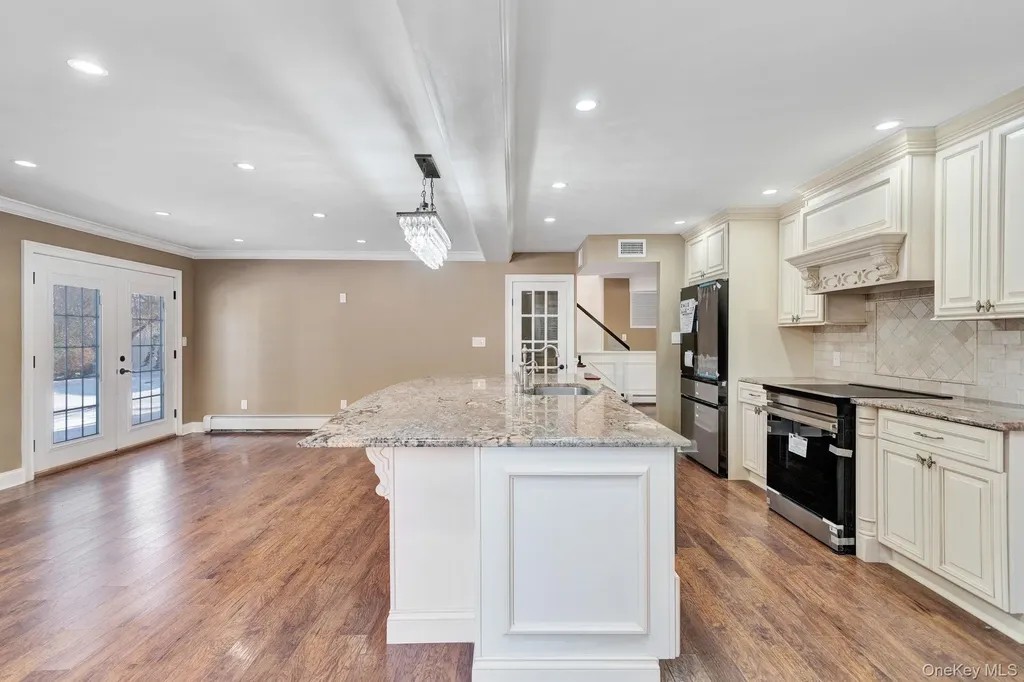 20 Sagamore Way S Jericho NY 11753