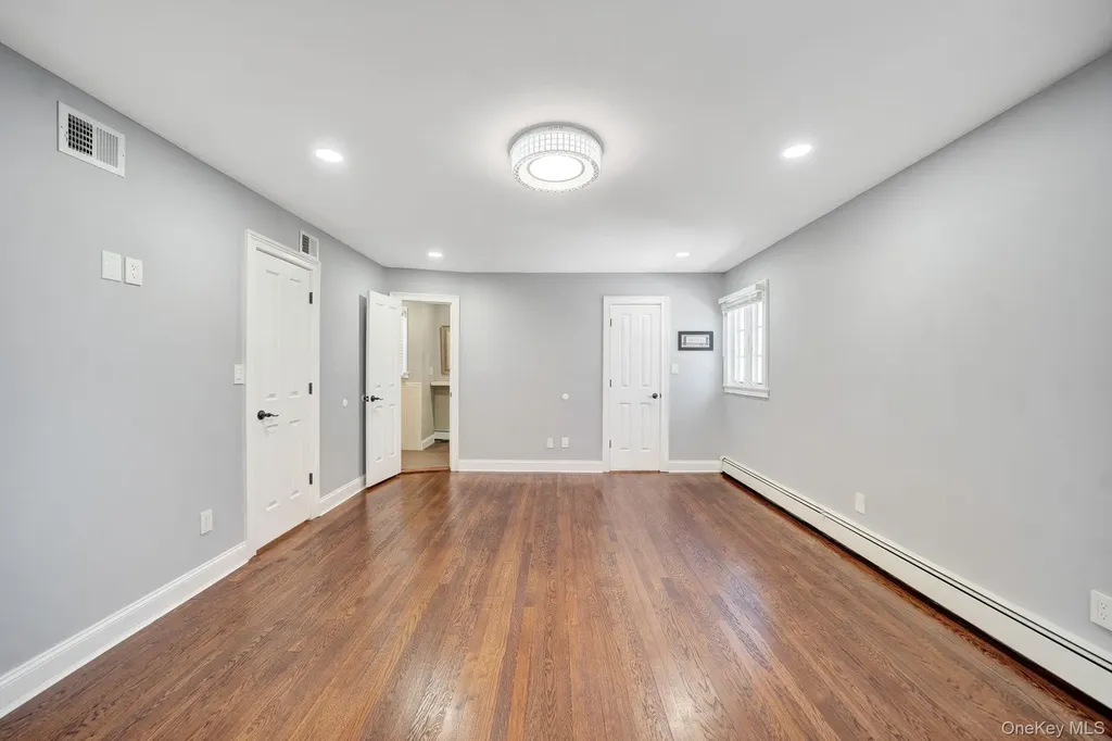 20 Sagamore Way S Jericho NY 11753