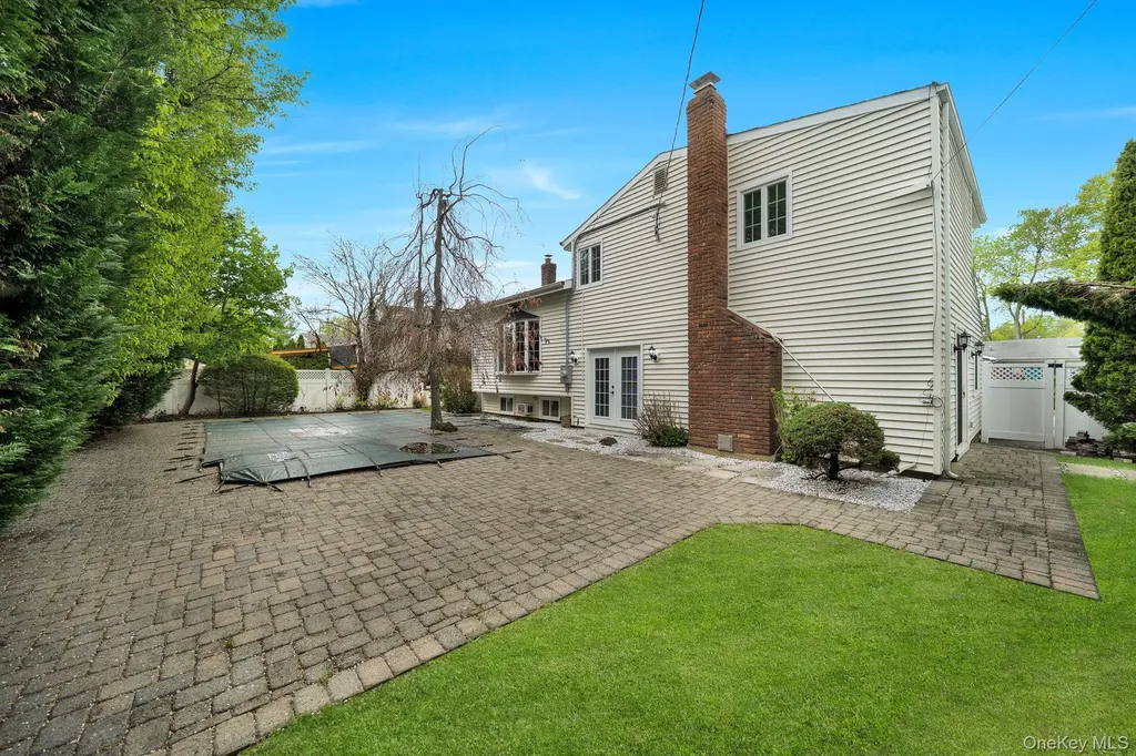 20 Sagamore Way S Jericho NY 11753