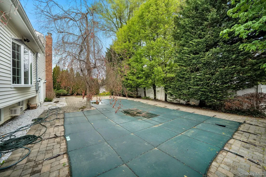 20 Sagamore Way S Jericho NY 11753