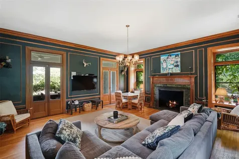 111 Stone Bridge Lane Bedford Hills NY 10507