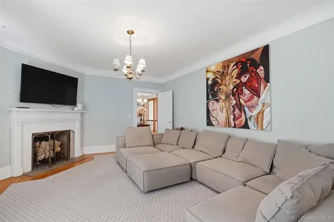 111 Stone Bridge Lane Bedford Hills NY 10507