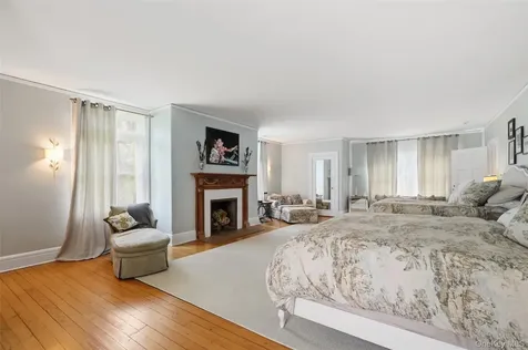 111 Stone Bridge Lane Bedford Hills NY 10507