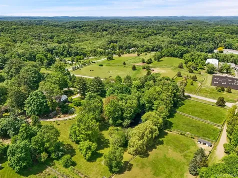 111 Stone Bridge Lane Bedford Hills NY 10507