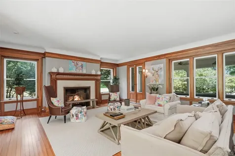 111 Stone Bridge Lane Bedford Hills NY 10507