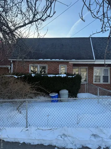 3832 215th Place Bayside NY 11361