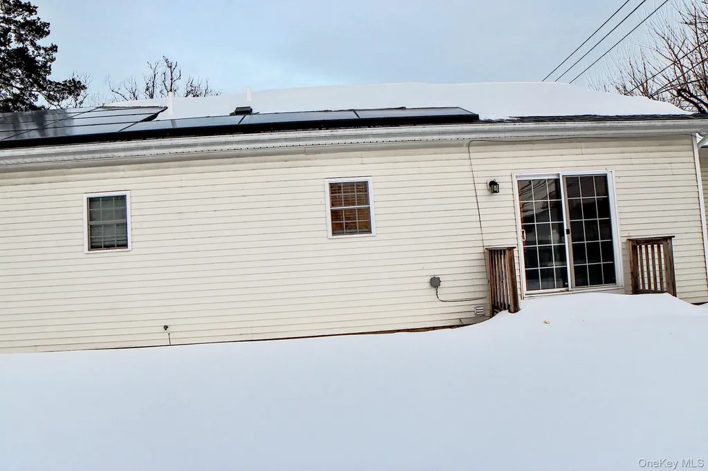 14 Bittersweet Lane Levittown NY 11756