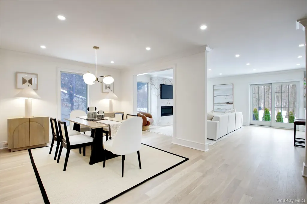 30 4th Street Manhasset NY 11030